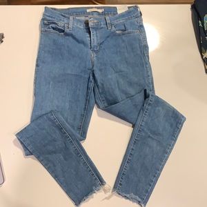 Levi super skinny jeans, blue, frayed bottoms